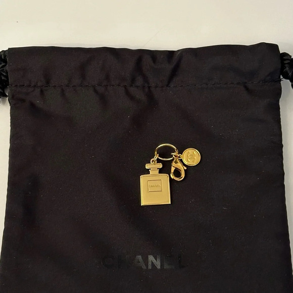 Chanel Holiday Charm - Perfume bottle and CC Charm - Picture 4 of 4